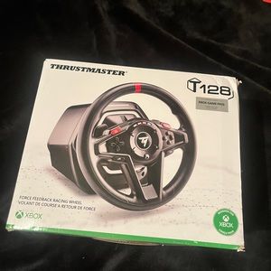 THRUSTMASTER racing wheel